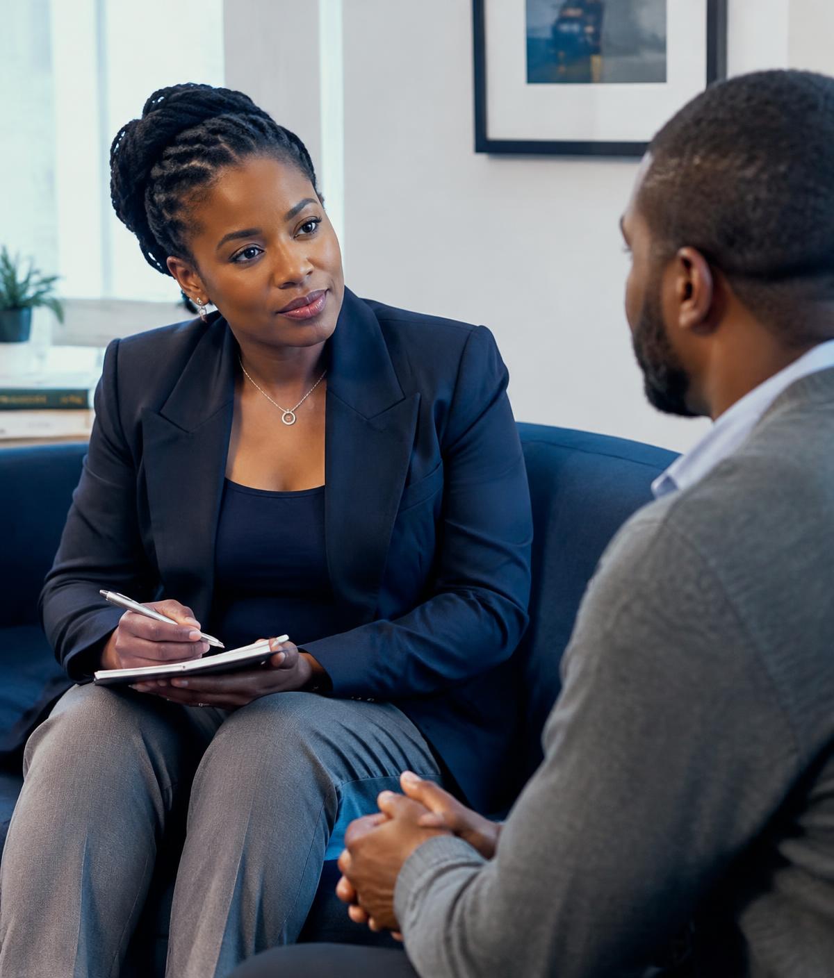 Séance de coaching individuel entre une coach et un manager